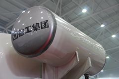 一汽解放 J6P 379马力 8X4 混凝土搅拌车(CA5310GJBP66K24T4E4)