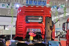 陕汽 德龙M3000重卡 340马力 6X2 牵引车(SX4257GR279)