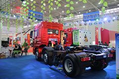 陕汽 德龙M3000重卡 340马力 6X2 牵引车(SX4257GR279)
