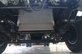 骏铃E7&nbsp;载货车底盘                                                图片