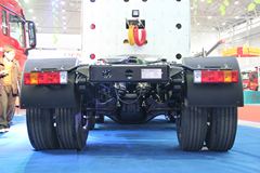 陕汽重卡 德龙M3000 336马力 6X2 LNG牵引车(SX4257GR279TL) 陕汽重卡 德龙M3000 336马力 6X2 LNG牵引车(SX4257GR279TL)