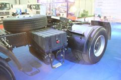 陕汽重卡 德龙M3000 336马力 6X2 LNG牵引车(SX4257GR279TL) 陕汽重卡 德龙M3000 336马力 6X2 LNG牵引车(SX4257GR279TL)