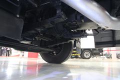 东风 特商重卡 380马力 6X4 LNG牵引车(DFE4250VFN)