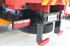 特商底盘&nbsp;随车吊上装图片