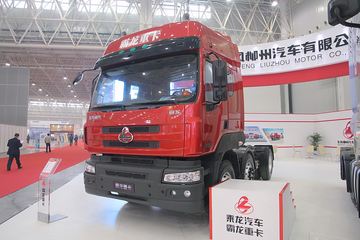 东风柳汽 霸龙重卡 340马力 6X2 牵引车