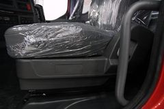 东风柳汽 霸龙重卡 340马力 6X2 牵引车