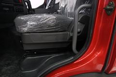 东风柳汽 霸龙重卡 340马力 6X2 牵引车