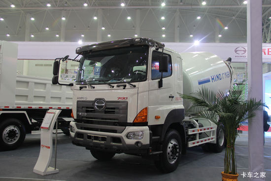 ������Ұ 700ϵ�� 350���� 6X4 4�����������賵����