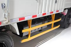 江铃凯锐800 120马力 3.7米排半厢式轻卡(豪华款)