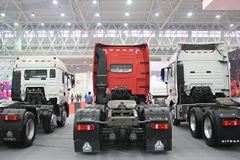 中国重汽 HOWO-T7H重卡 430马力 6X4 牵引车（ZZ4257V324HC1B）