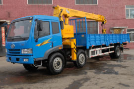 解放底盘&nbsp;随车吊外观图片