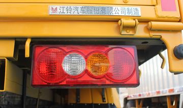 ���� �¿��� 109���� 3.3��˫�������ῨͼƬ