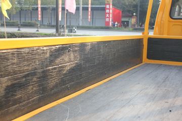 ���� �¿��� 109���� 3.3��˫�������ῨͼƬ