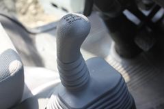 江铃 新凯运 109马力 3.8米排半栏板轻卡(JX1041TPG24)