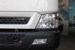 江铃 凯锐 109马力 4.1米单排栏板轻卡(JX1042TG24)