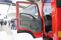 跃进 超越C500-33 141马力 4米单排厢式轻卡(NJ5041XXYZFDCWZ)