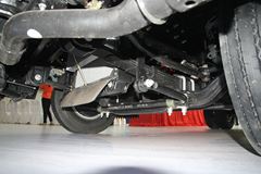 跃进 超越C500-33 141马力 4米单排厢式轻卡(NJ5041XXYZFDCWZ)