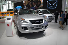 2013款江铃 域虎 2.4L柴油 四驱 双排皮卡(LX)