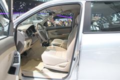 2013款江铃 域虎 2.4L柴油 四驱 双排皮卡(LX)