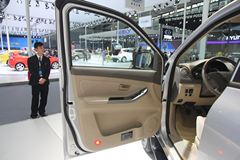 2013款江铃 域虎 2.4L柴油 四驱 双排皮卡(LX)
