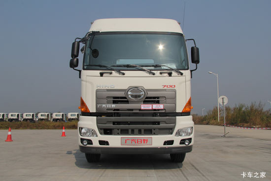 ������Ұ 700ϵ���ؿ� 420���� 6X4ǣ����(�߶�)(YC4250SS2PL5)