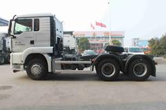 中国重汽 汕德卡SITRAK C7H重卡 440马力 6X4牵引车(危险品运输车)