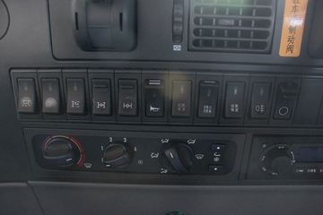 �������� ��ʨ�ؿ� 350���� 6X4 LNGǣ����ͼƬ