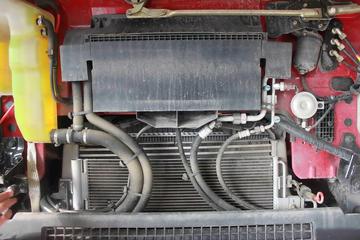 �������� ��ʨ�ؿ� 350���� 6X4 LNGǣ����ͼƬ