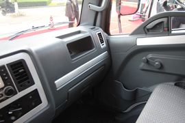 绿卡城配版&nbsp;载货车驾驶室                                               图片