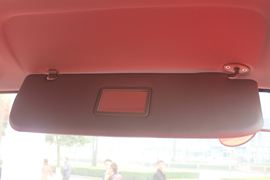 绿卡T&nbsp;载货车驾驶室                                               图片