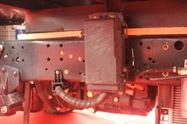 绿卡T&nbsp;载货车底盘                                                图片