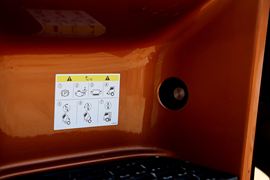 酷腾&nbsp;牵引车驾驶室                                               图片