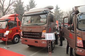 йHOWO ͳ˧ 160 5.2ػ(ZZ1127G421CD1)ͼƬ