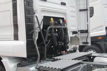 й ǵ¿SITRAK C7Hؿ 400 4X2ǣ(ZZ4186V361MD1B)ͼƬ