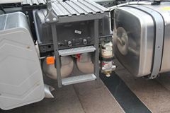 中国重汽 汕德卡SITRAK C7H重卡 400马力 4X2牵引车(ZZ4186V361MD1B)