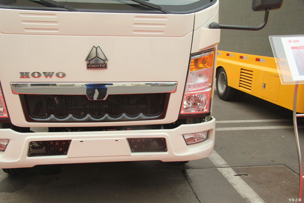 йHOWO  110 3.2˫Ῠ(ZZ1047D3413D542)                                                