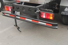 中国重汽 HOWO 109马力 4X2 油罐车(绿叶牌)(JYJ5087GJYD)