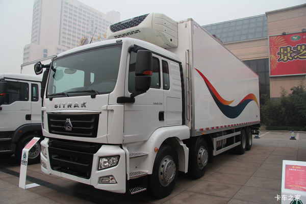中国重汽 汕德卡SITRAK C7H 280马力 8X4 冷藏车