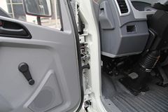 中国重汽HOWO 悍将 116马力 4.2米排半栏板轻卡