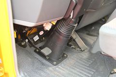 中国重汽HOWO 悍将 88马力 4.2米LED广告车轻卡 中国重汽HOWO 悍将 88马力 4.2米LED广告车轻卡