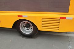 中国重汽HOWO 悍将 88马力 4.2米LED广告车轻卡 中国重汽HOWO 悍将 88马力 4.2米LED广告车轻卡