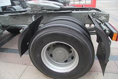 中国重汽 HOKA H7重卡 340马力 6X2牵引车(LNG)(ZZ4253N25C1E1L)