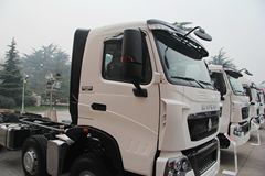 中国重汽 HOWO-T7H重卡 400马力 8X4 混凝土搅拌车(底盘)(ZZ1317N366MD1)