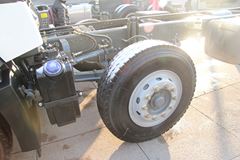 中国重汽 HOWO T5G重卡 310马力 8X4 9.5米载货车底盘(P7V7)(ZZ1317N466GD1)