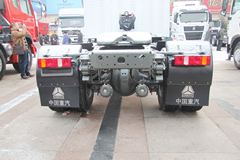 中国重汽 HOWO T5G重卡 290马力 4X2牵引车(LNG)(ZZ4187M421GE1LB)