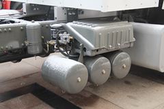 中国重汽 HOWO T5G重卡 290马力 4X2牵引车(LNG)(ZZ4187M421GE1LB)