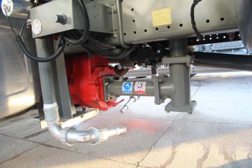 �й����� HOWO T5G 180���� 4X2 ��ˮ��ͼƬ