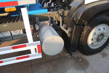 �й����� HOWO T5G 180���� 4X2 ��ˮ��ͼƬ