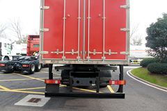 联合卡车 U270重卡 270马力 6X2 9.6米可交换箱体式载货车(SQR1251D5T2-E)