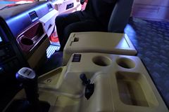 重汽王牌 重卡 280马力 8X4 9.4米载货车底盘(代号012)(CDW1310A1T4)